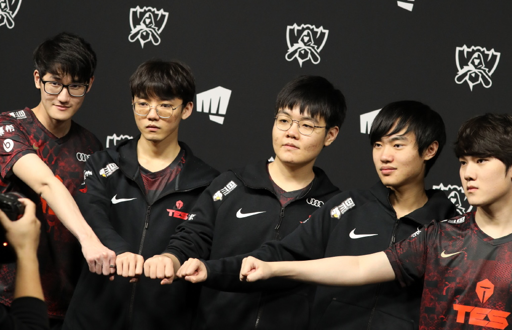 FNC轻取HKA,JackeyLove拿下关键大龙宿敌对决四强赛,技惊四座 FNC轻取HKA,JackeyLove拿下关键大龙宿敌对决四强赛,技惊四座